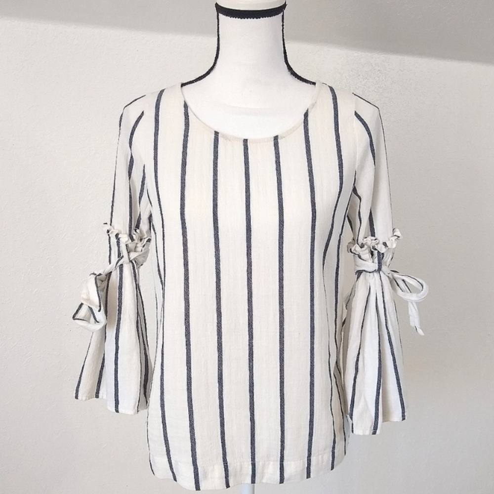 Stripe Belle Sleeve Blouse